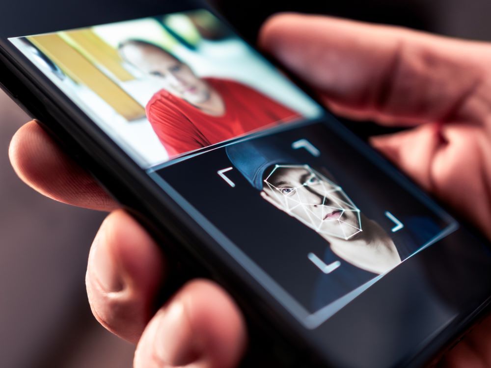 photo and deepfake